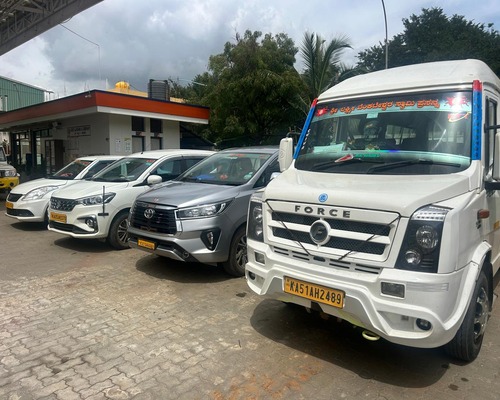 Byraveshwara Tours and Travels cabs front image